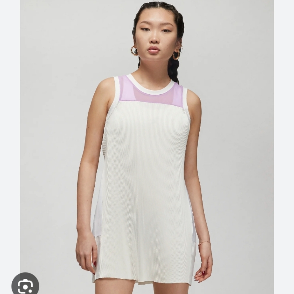 Nike Air Jordan Dress